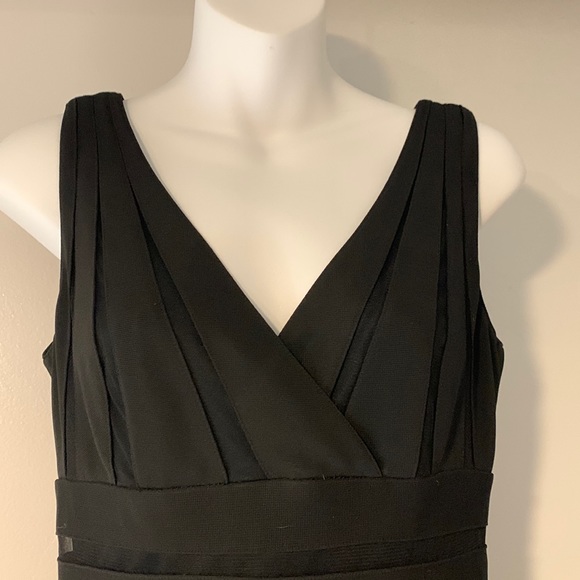 White House Black Market LBD - Picture 2 of 7